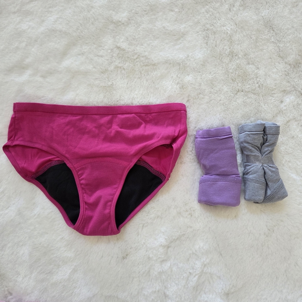 Hanes Period Girls Hipsters 3-Pack Underwear Leaks Comfort Tagless Assor sz 12